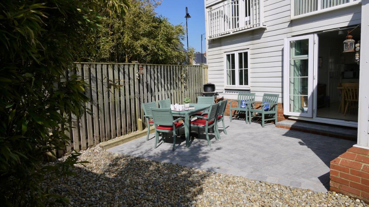 The Salty Dog Holiday Cottage, Camber Sands Rye Eksteriør bilde